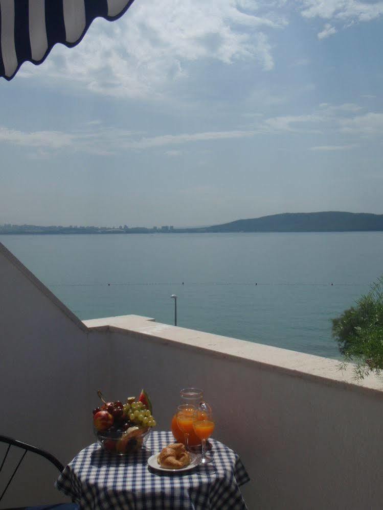 Hotel Ballet School Kastela Bagian luar foto